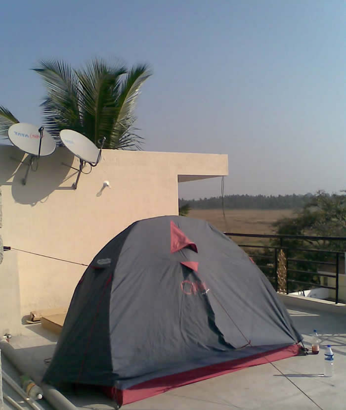 Палатка в Бангалоре на крыше дома