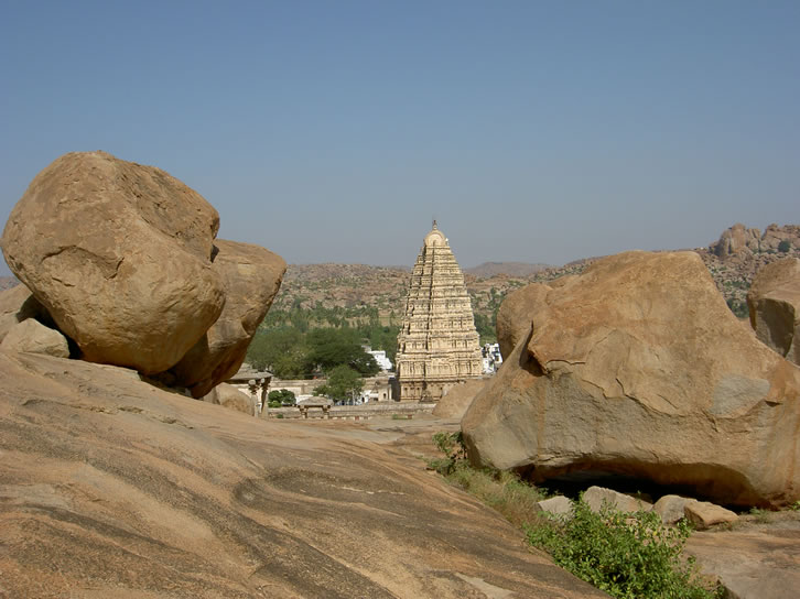 Храм Вирупакша