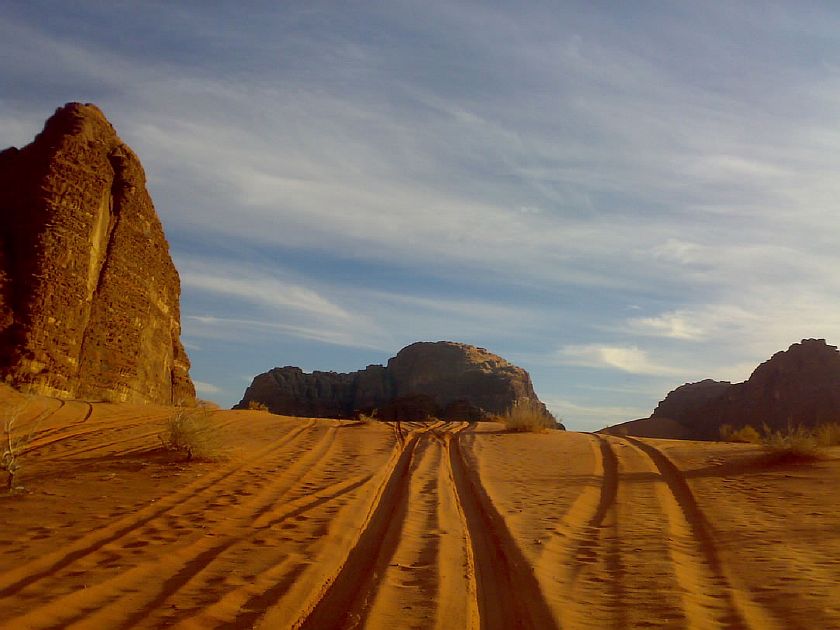 Шелковистый песок в пустыне