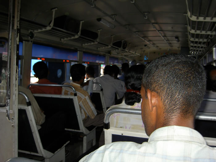 Автобус на Шри-Ланке