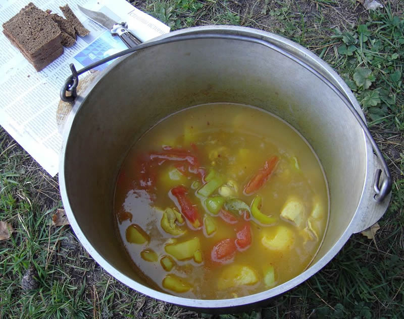 Суп сваренный в cauldronе