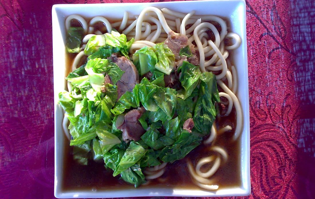 Chinese soup with beef and noodles